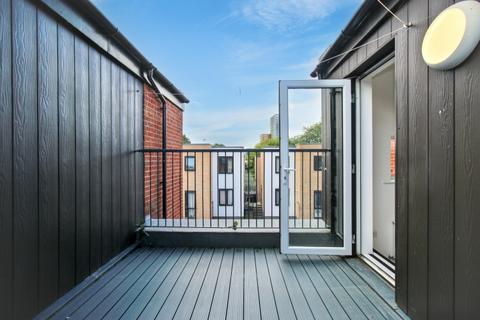 2 bedroom townhouse for sale, Markendale Place, Salford M5