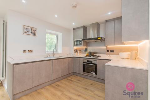 4 bedroom semi-detached house to rent, Thirleby Road, London, NW7