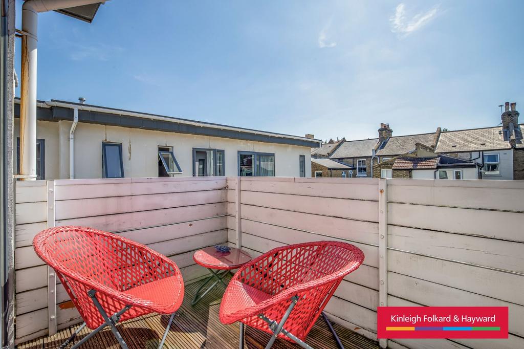 Apartment in London, Bells Gardens Estate, Peckham - View 4