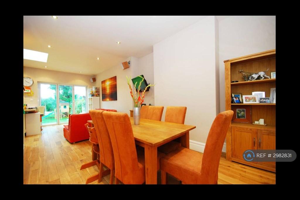 House in London - View 3