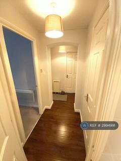 2 bedroom flat to rent, Garbo Court, Salford, M6