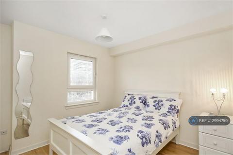 1 bedroom flat to rent, Clockmill Lane, Edinburgh, EH8
