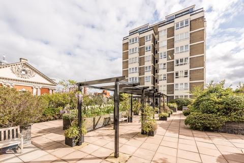 2 bedroom flat for sale, Chelsea Manor Gardens, Chelsea, London, SW3