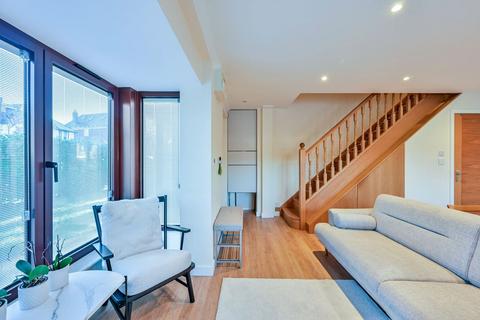2 bedroom house for sale, Albany Mews, Kingston, Kingston upon Thames, KT2