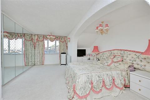 3 bedroom detached house for sale, Nursery Close, Acle, NORWICH