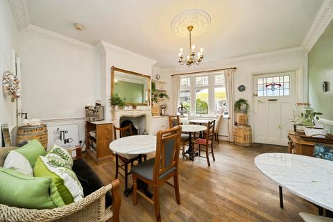 undefined, Main Street, Keighley BD22