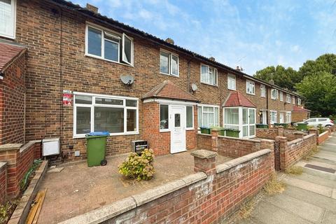 3 bedroom terraced house for sale, Finchale Road, London SE2