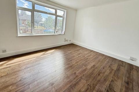 3 bedroom terraced house for sale, Finchale Road, London SE2