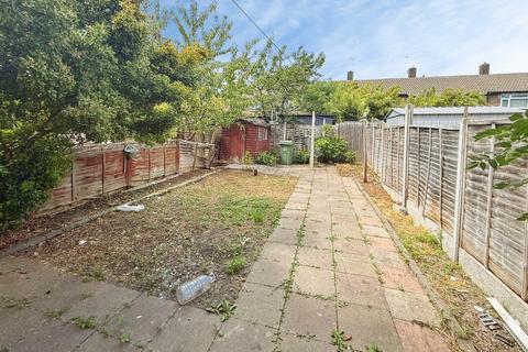 3 bedroom terraced house for sale, Finchale Road, London SE2