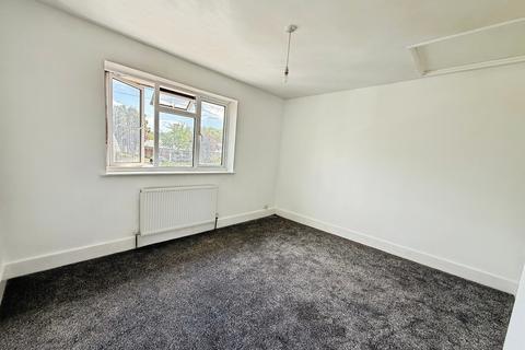 3 bedroom terraced house for sale, Finchale Road, London SE2
