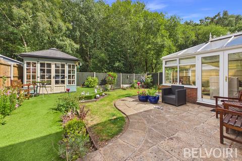 4 bedroom detached house for sale, Ryeland Close, Lightwood, Stoke On Trent, ST3