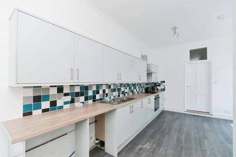 2 bedroom ground floor flat for sale, Elmstead Road, Bexhill-On-Sea