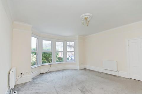 2 bedroom ground floor flat for sale, Elmstead Road, Bexhill-On-Sea