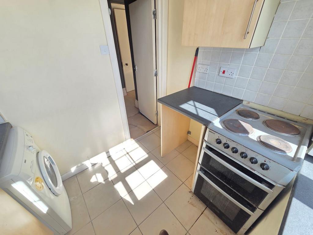 Apartment in Bournemouth - View 5