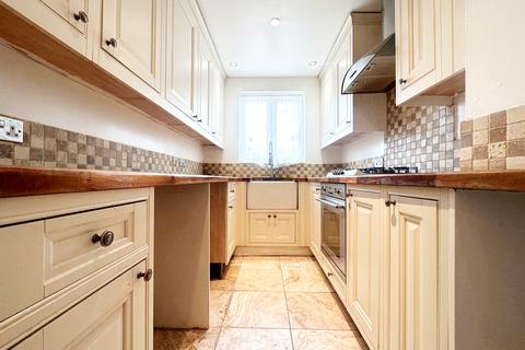 2 bedroom cottage to rent, Grays Cottages, Orpington, BR5