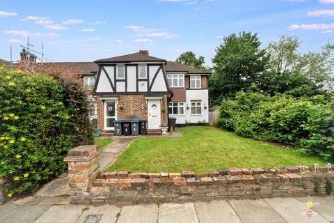 2 bedroom maisonette for sale, Latchmere Lane, Kingston upon Thames KT2