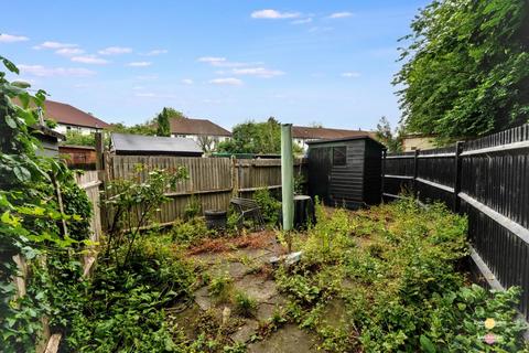 2 bedroom maisonette for sale, Latchmere Lane, Kingston upon Thames KT2
