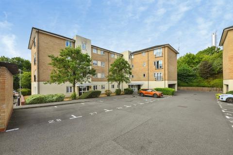undefined, Waterfall Close, HODDESDON