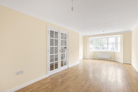 3 bedroom terraced house for sale, Purdom Road, Welwyn Garden City, Hertfordshire, AL7