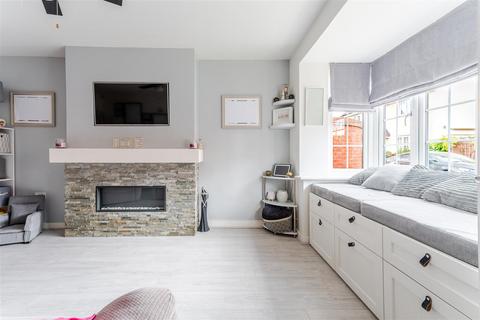 3 bedroom detached house for sale, Beautifully presented three bedroom detached home in Yatton's North End