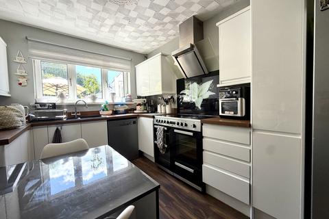4 bedroom detached house for sale, Tramroadside, Quakers Yard CF46