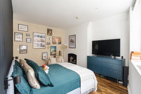 1 bedroom apartment for sale, Newbury Street, London, EC1A