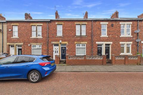 2 bedroom ground floor flat for sale, York Street, Pelaw, NE10