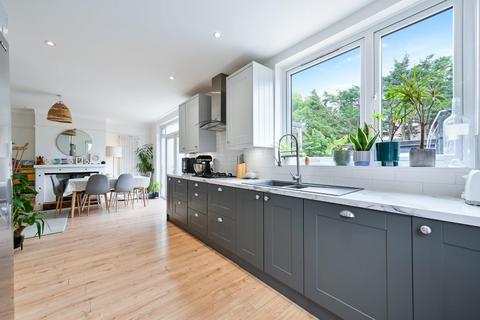 4 bedroom semi-detached house for sale, Gosfield Road, Epsom