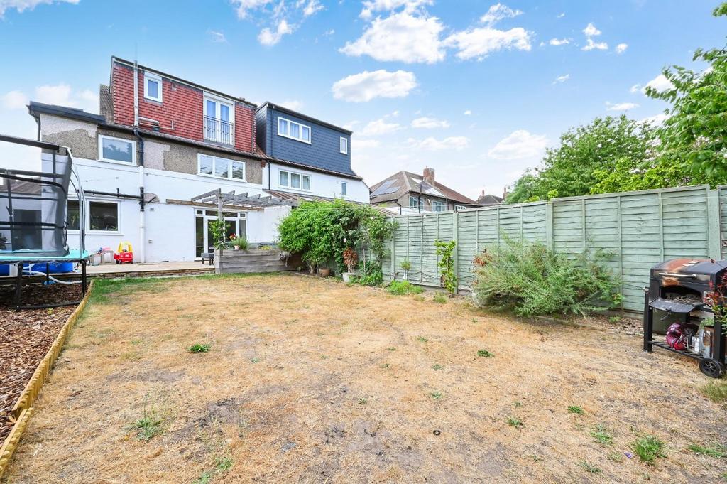 Gosfield road