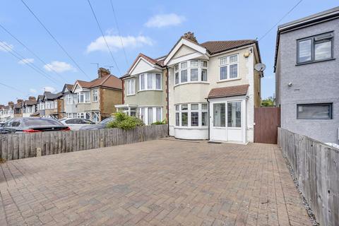 Chase Cross Road, Collier Row, RM5