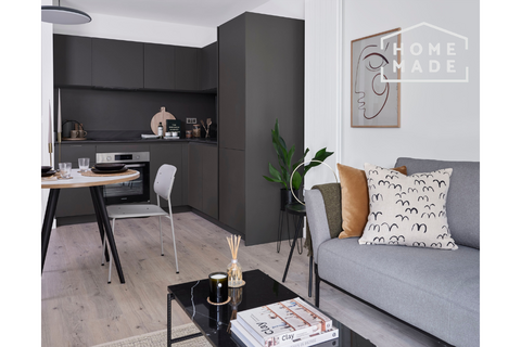 Studio to rent, Blackhorse Mills, E17