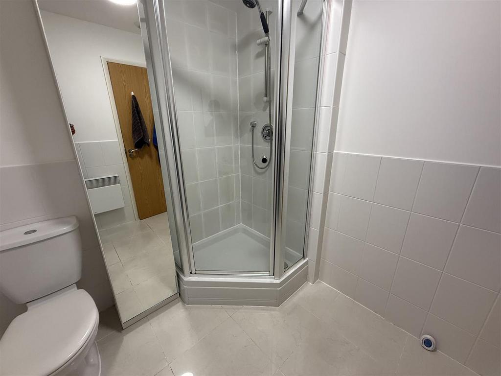 En suite shower room