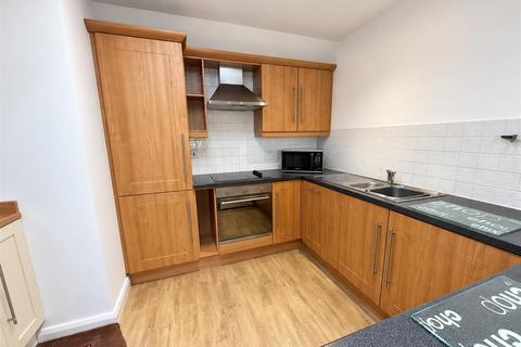 2 bedroom apartment for sale, Badgers Rake, Oldham Road, Springhead, Oldham