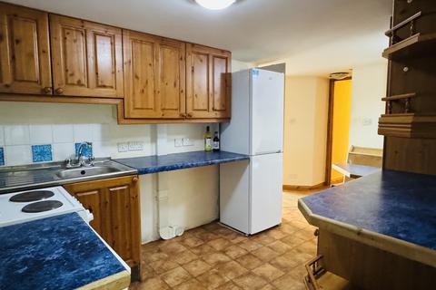 2 bedroom barn conversion to rent, Carmarthen SA32