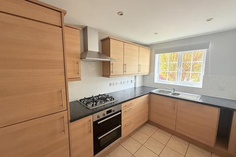 2 bedroom end of terrace house to rent, Primrose Way, SHEERNESS, ME12