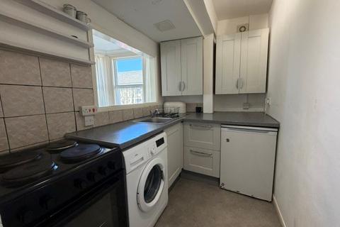 1 bedroom flat to rent, Camden Road, TUNBRIDGE WELLS, TN1