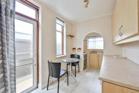 3 bedroom semi-detached house to rent, Epsom and Ewell, KT17