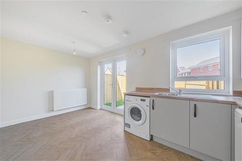 3 bedroom semi-detached house to rent, Crewe CW1