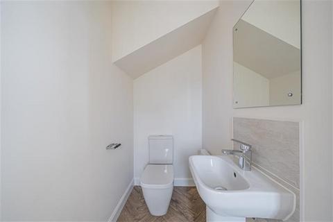 3 bedroom semi-detached house to rent, Crewe CW1