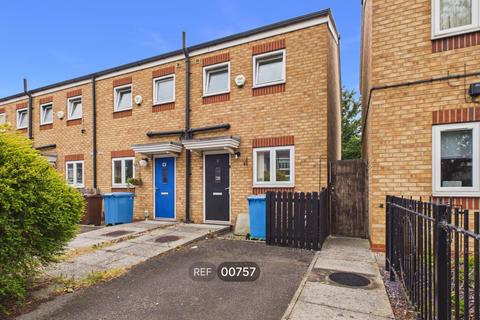 2 bedroom terraced house to rent, Sunningdale Road Hull HU4 6JB
