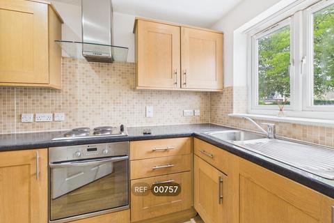 2 bedroom terraced house to rent, Sunningdale Road Hull HU4 6JB