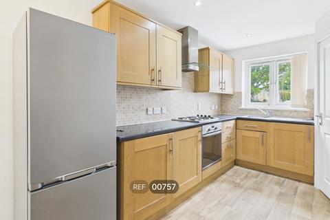2 bedroom terraced house to rent, Sunningdale Road Hull HU4 6JB