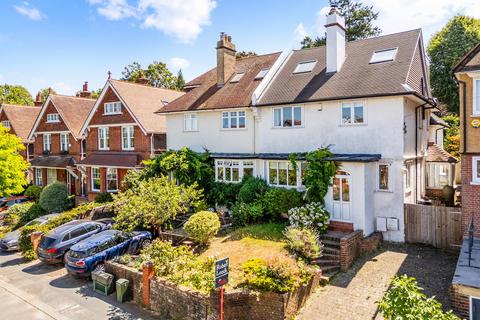 4 bedroom semi-detached house for sale, Belmont Road, Reigate RH2