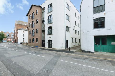 2 bedroom flat for sale, Strand Street, Poole, Dorset, BH15