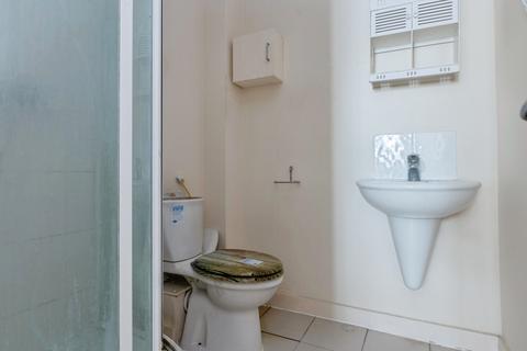 2 bedroom flat for sale, Strand Street, Poole, Dorset, BH15