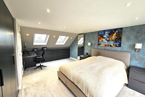 4 bedroom semi-detached house for sale, Morley Crescent, Edgware HA8