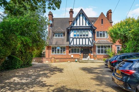 Frithwood Avenue, Northwood HA6