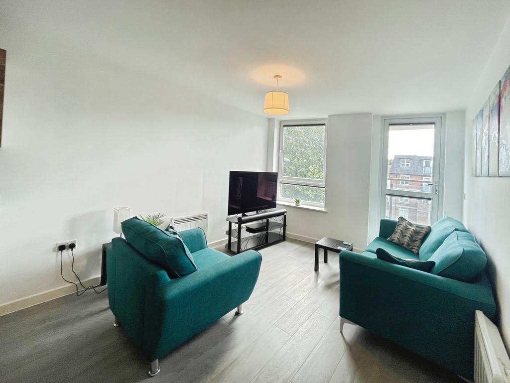 Apartment in Southampton - View 4