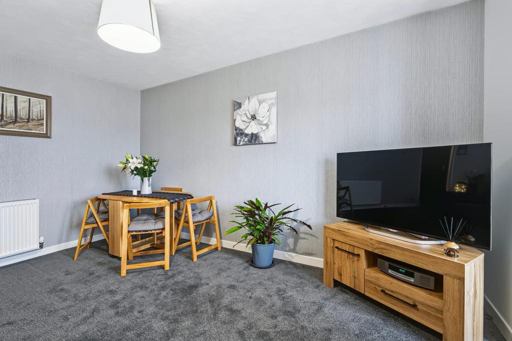Apartment in City Of Edinburgh - View 4