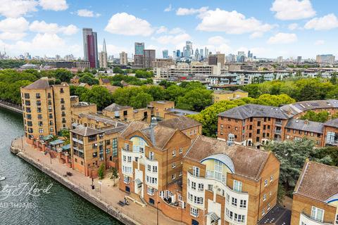 1 bedroom apartment for sale, Finland Street, Canada Water, SE16